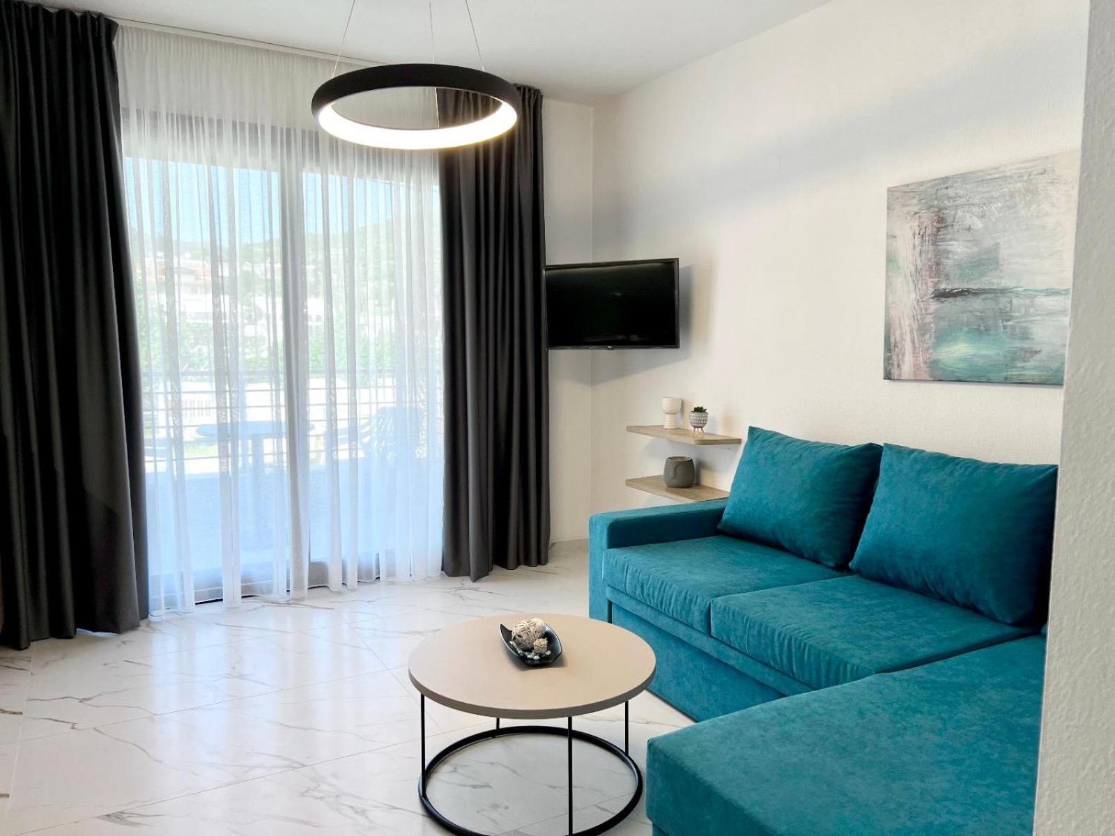 Four Shades Luxury Suites Сарти Экстерьер фото