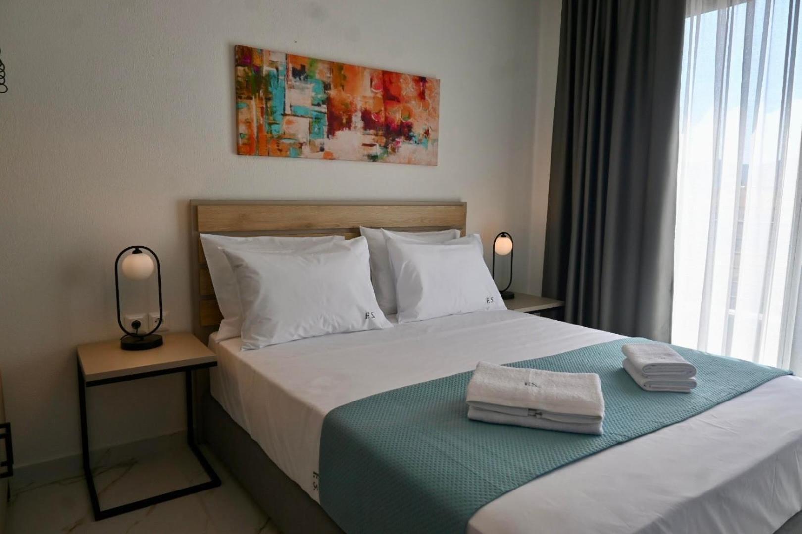 Four Shades Luxury Suites Сарти Экстерьер фото